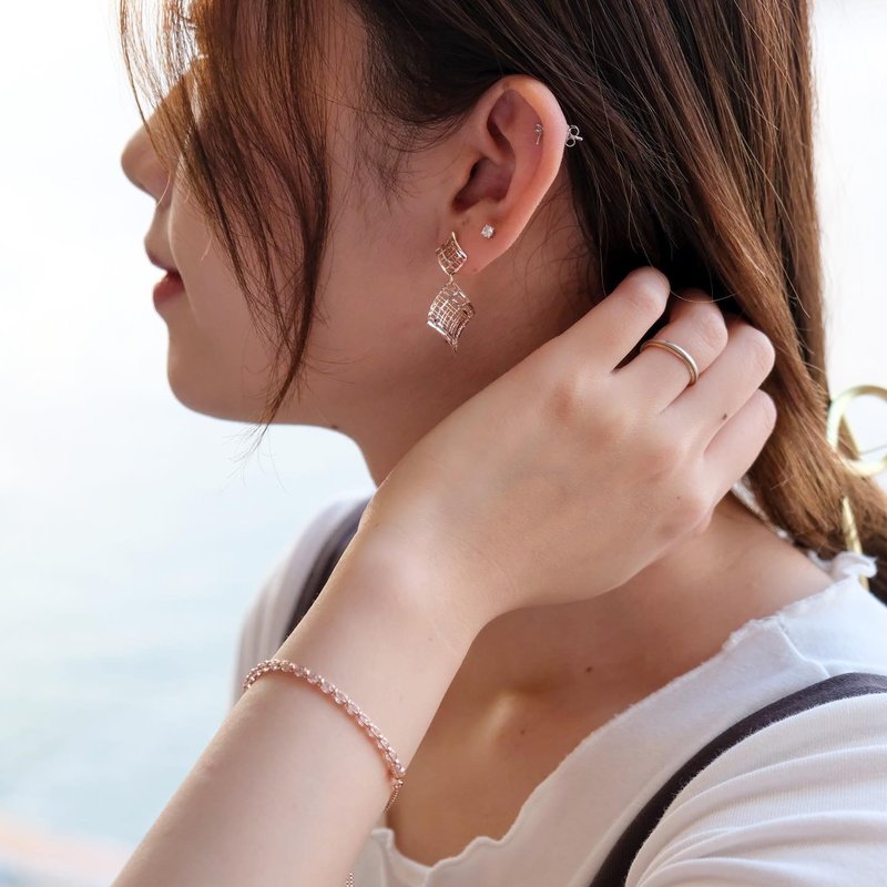 Annis | 意大利925纯银玫瑰金 镂空菱形旋转变形耳环 | 防变色 - 耳环/耳夹 - 玫瑰金 粉红色