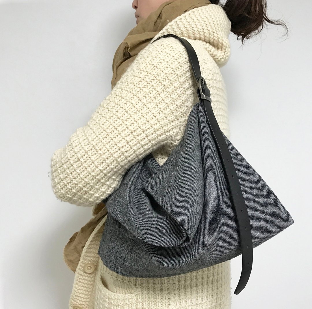 Ramirinen and leather long belt bag (black twill fabric) - 侧背包/斜挎包 - 棉 黑色