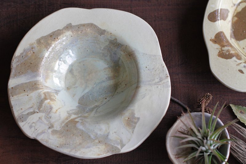 手工陶瓷花莲石纹深盘/点心盘/置物盘2 - 盘子/餐盘/盘架 - 陶 金色