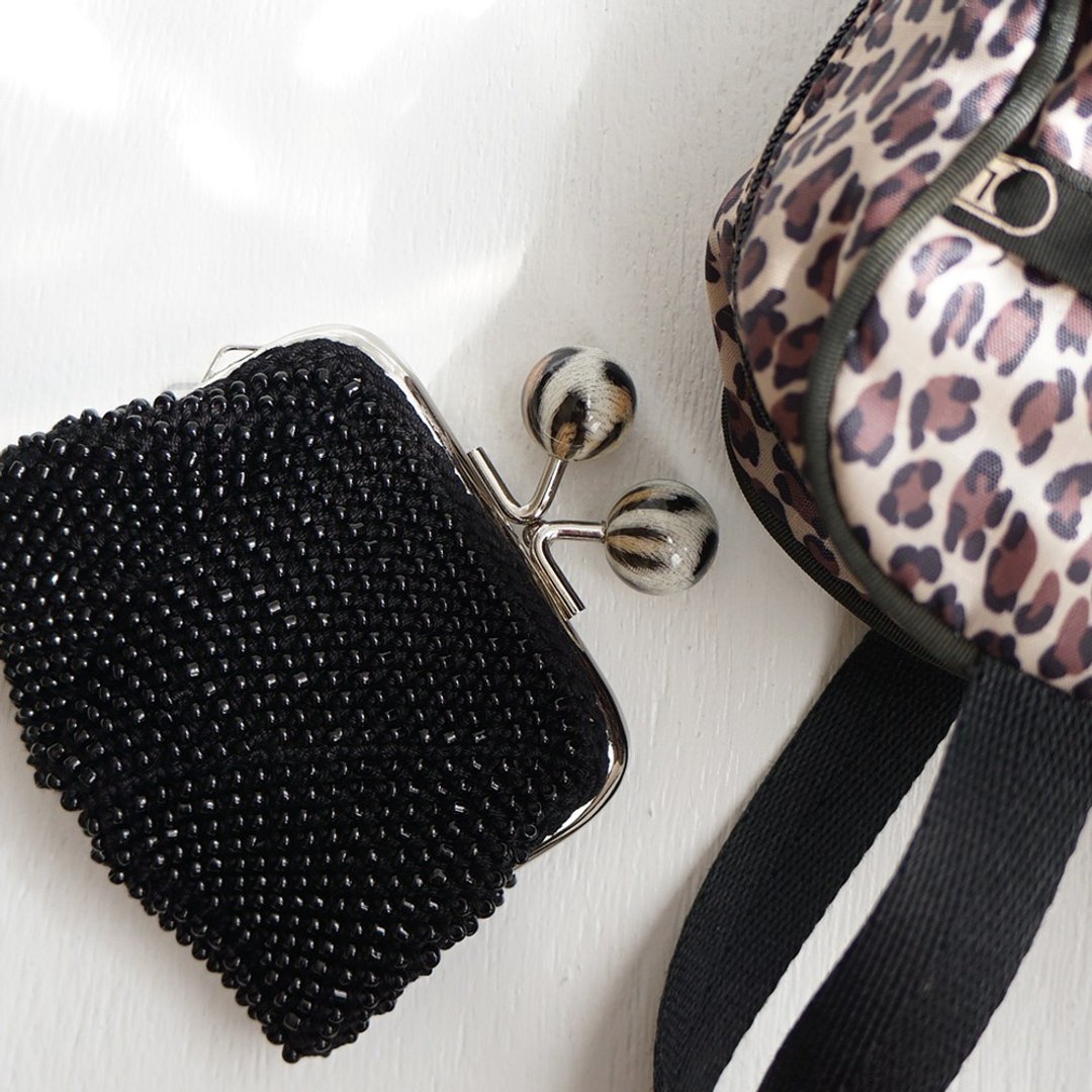 Ba-ba handmade Beads crochet square coinpurse No.1534 - 零钱包 - 其他材质 黑色