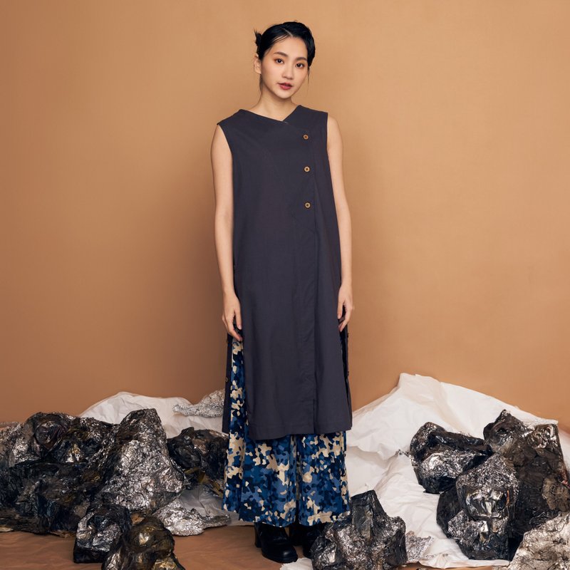 河口云烟侧开衩长背心_苍穹青 - 女装上衣 - 棉．麻 蓝色