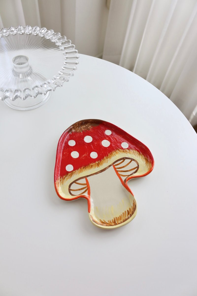 Ceramic Mushroom Plate - 花瓶/陶器 - 陶 红色