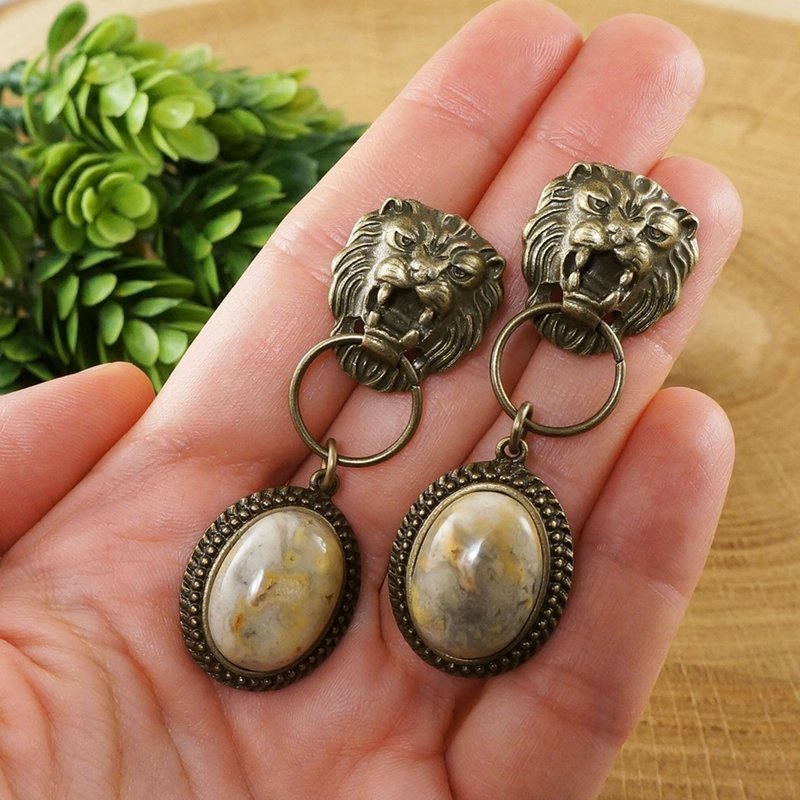 Lion Head Beige Yellow Gray Lace Agate Leo Large Long Bronze Earrings Jewelry - 耳环/耳夹 - 半宝石 卡其色