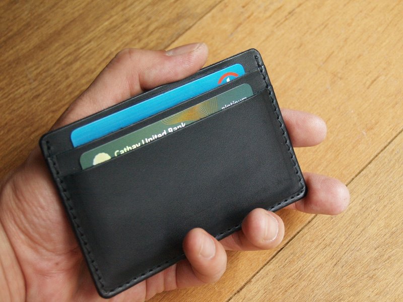 【福利品】欧洲头层牛皮悠游卡夹/卡片夹(英文刻印/礼盒包装) - 名片夹/名片盒 - 真皮 黑色