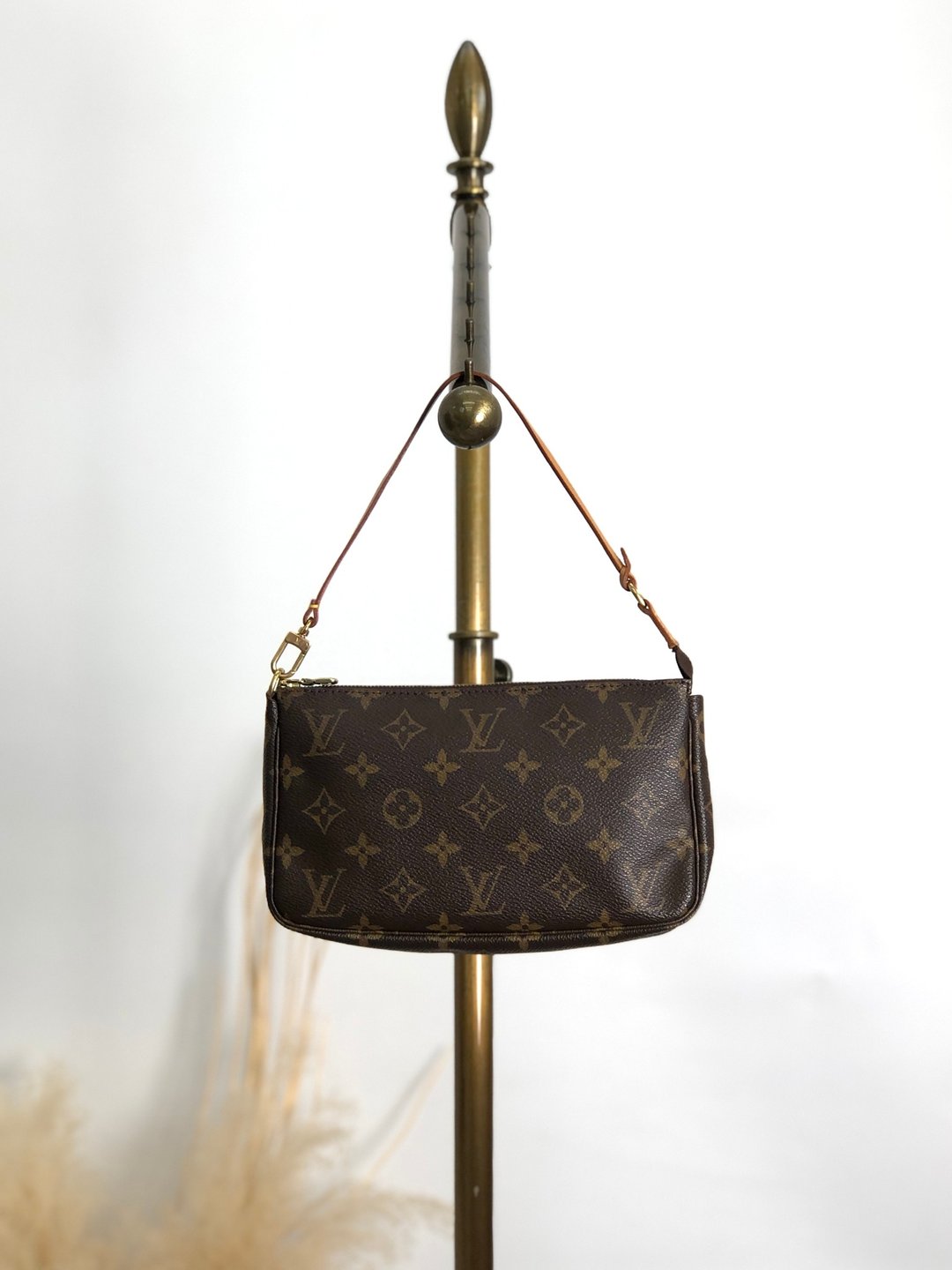 【日本直送 品牌二手包】LOUIS VUITTON路易威登Monogram手提包棕迷你包Pochette Accessoires a3nxz5 - 手提包/手提袋 - 防水材质 咖啡色