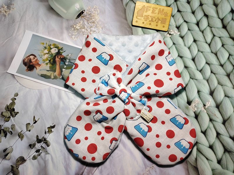 台湾设计师布白底富士山北极熊蝴蝶结围脖-不分年龄围脖-短围巾- - 围巾/披肩 - 棉．麻 