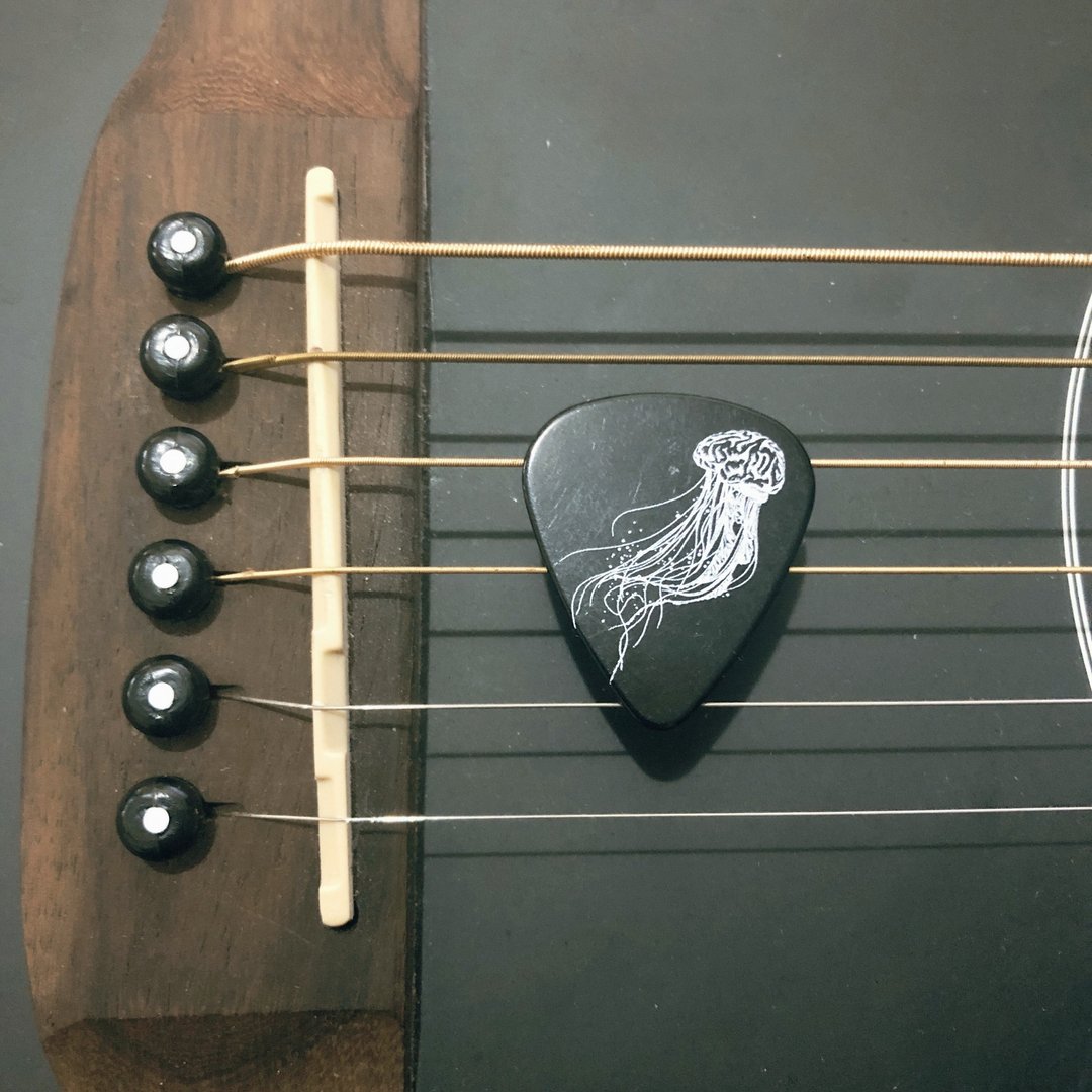 Guitar Pick no.6 - 卡片/明信片 - 纸 黑色