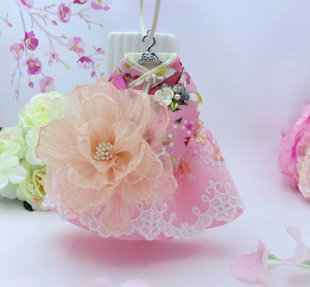 柠檬手作饰品   大橘纱花蕾丝韩服手作钥匙圈包包吊饰 - 钥匙链/钥匙包 - 棉．麻 