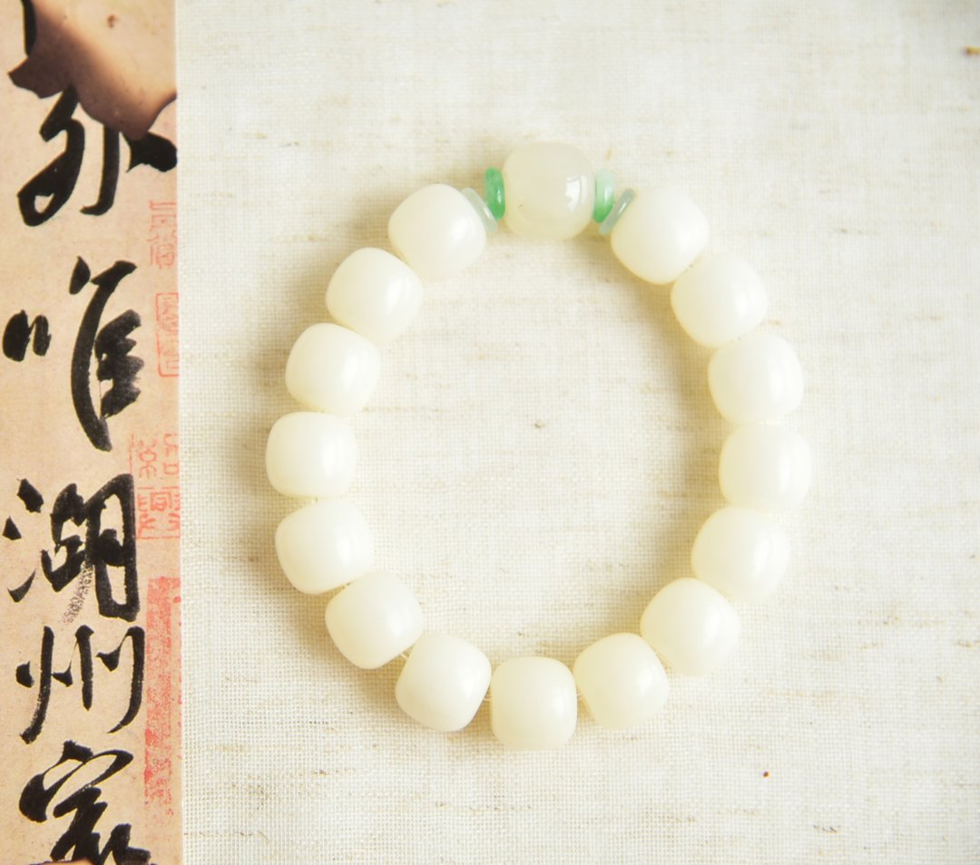 【白玉菩提】天然白玉菩提根和田玉翡翠清新文艺手串 - 手链/手环 - 植物．花 白色