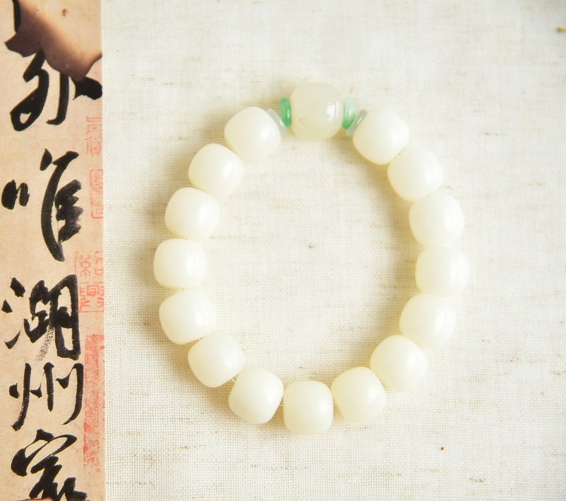 【白玉菩提】天然白玉菩提根和田玉翡翠清新文艺手串 - 手链/手环 - 植物．花 白色