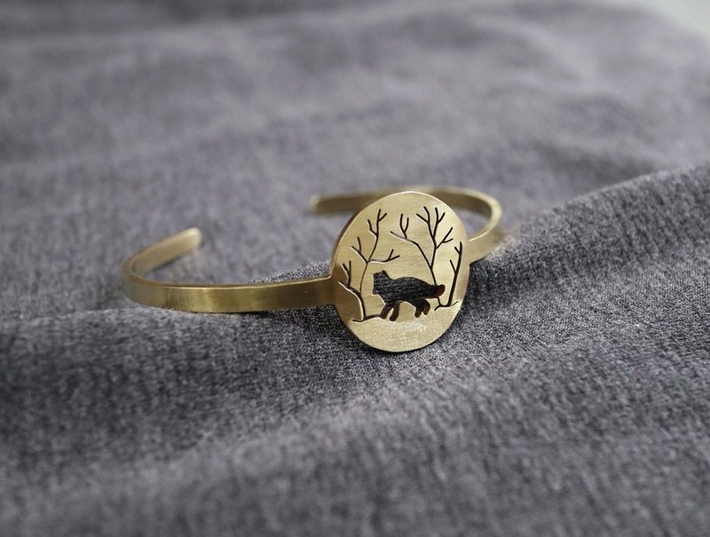 ni.kou黄铜雕花手环-雪地狐狸 - 手链/手环 - 其他金属 