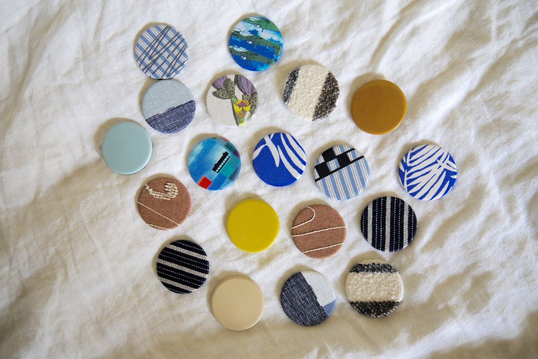 EIB fabric brooch 4 周年纪录布料徽章 - 胸针 - 棉 