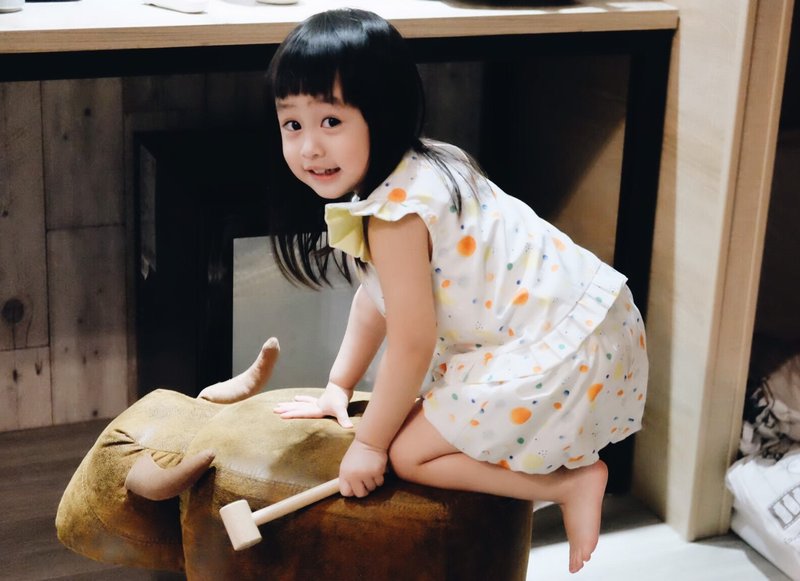 白色气球裤 || 童装 / 纯棉 / 手绘图像印花 / 限量手作 - 童装裤 - 棉．麻 白色