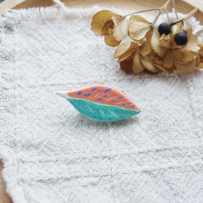 橙绿色小叶子/石粉黏土手工制小胸针 - 胸针 - 粘土 橘色