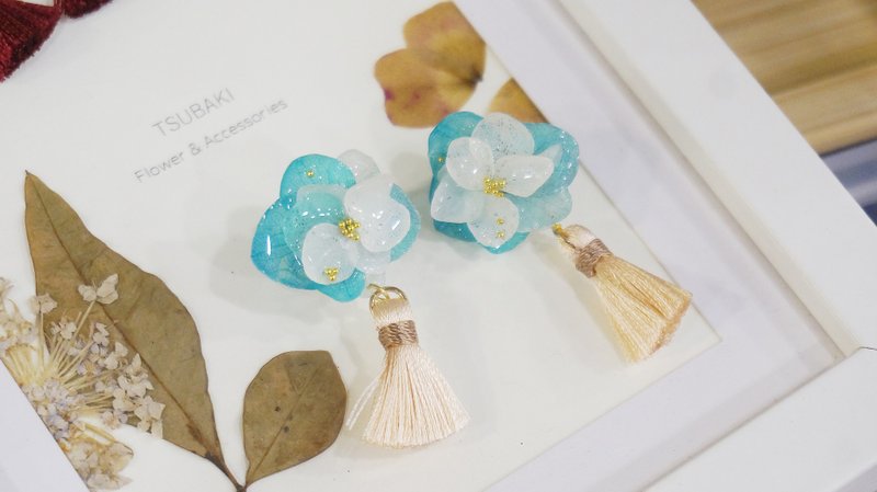 <绣球> 流苏耳环-蓝款 - 耳环/耳夹 - 植物．花 蓝色