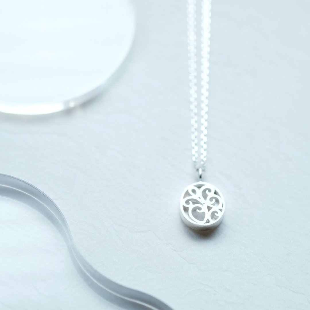 Oval arabesque necklace Silver 925 - 项链 - 其他金属 银色