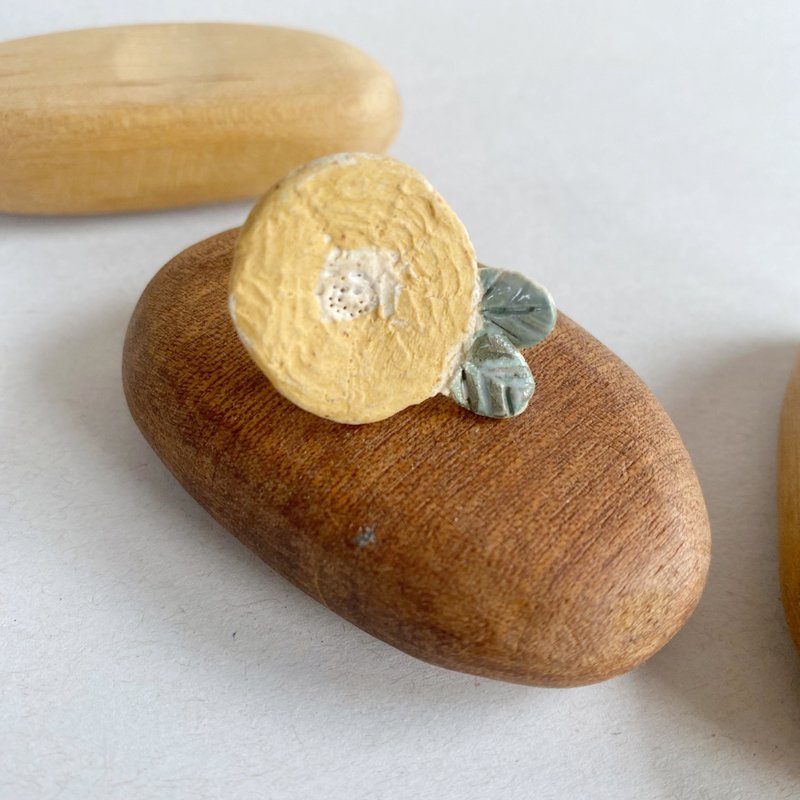 花朵戒指 / 手工陶瓷 - 戒指 - 陶 多色