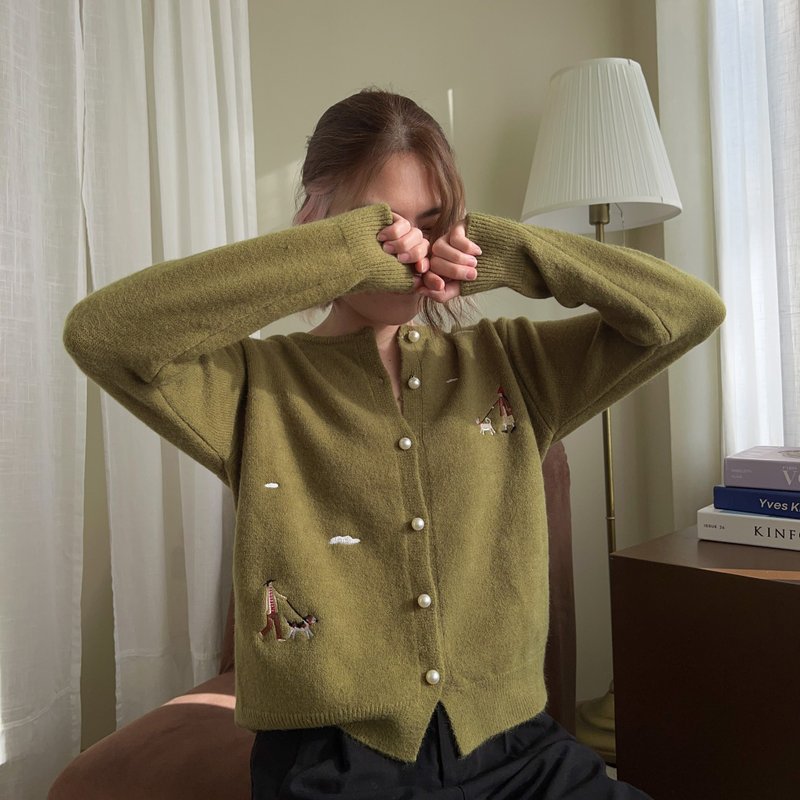 Cardigan 开襟衫 橄榄绿 : 刺绣遛狗 - 女装针织衫/毛衣 - 聚酯纤维 绿色