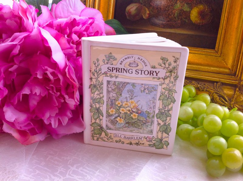 ♥安妮疯古物♥Royal Doulton皇家道尔顿~野蔷薇村“老鼠搬家春天版~存钱筒 ～圣诞礼物,生日礼物 - 储蓄罐 - 瓷 