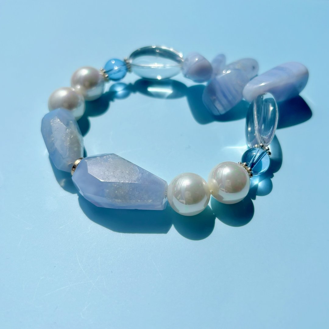 初夏的清爽 / 蓝 × 白的夏日大人天然石手链 / 蓝 lace 玛瑙 × 贝壳珍珠 × 水晶 × 钛晶 - 手链/手环 - 半宝石 蓝色