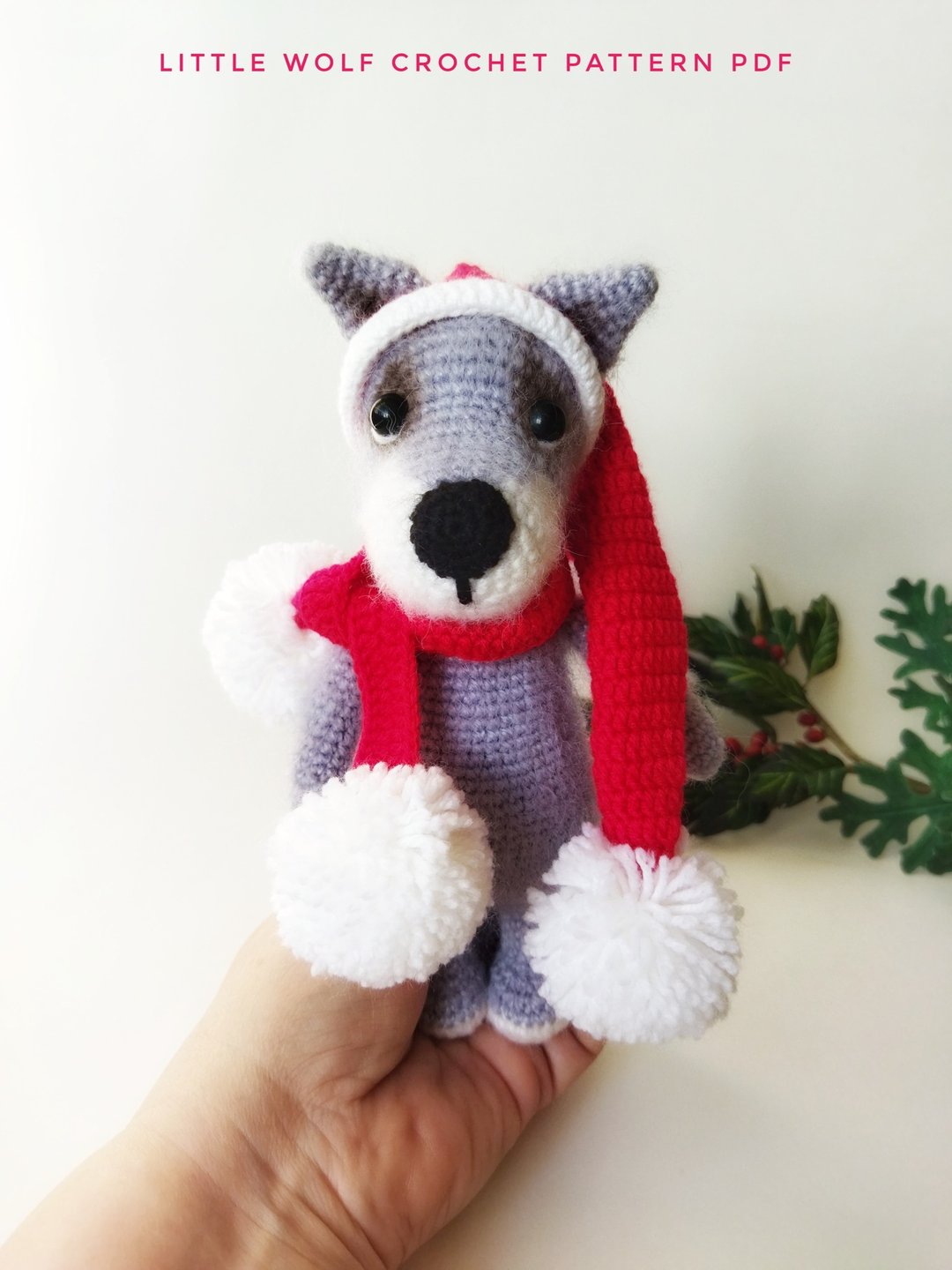 林地软动物小狼在圣诞老人帽Amigurumi模式英文pdf - 手工艺教程/工具书 - 其他材质 