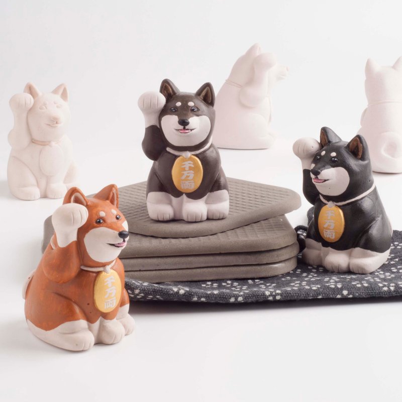 | woohuang |  三寸高( 7.5厘米) 三色招财柴 - 玩偶/公仔 - 水泥 多色