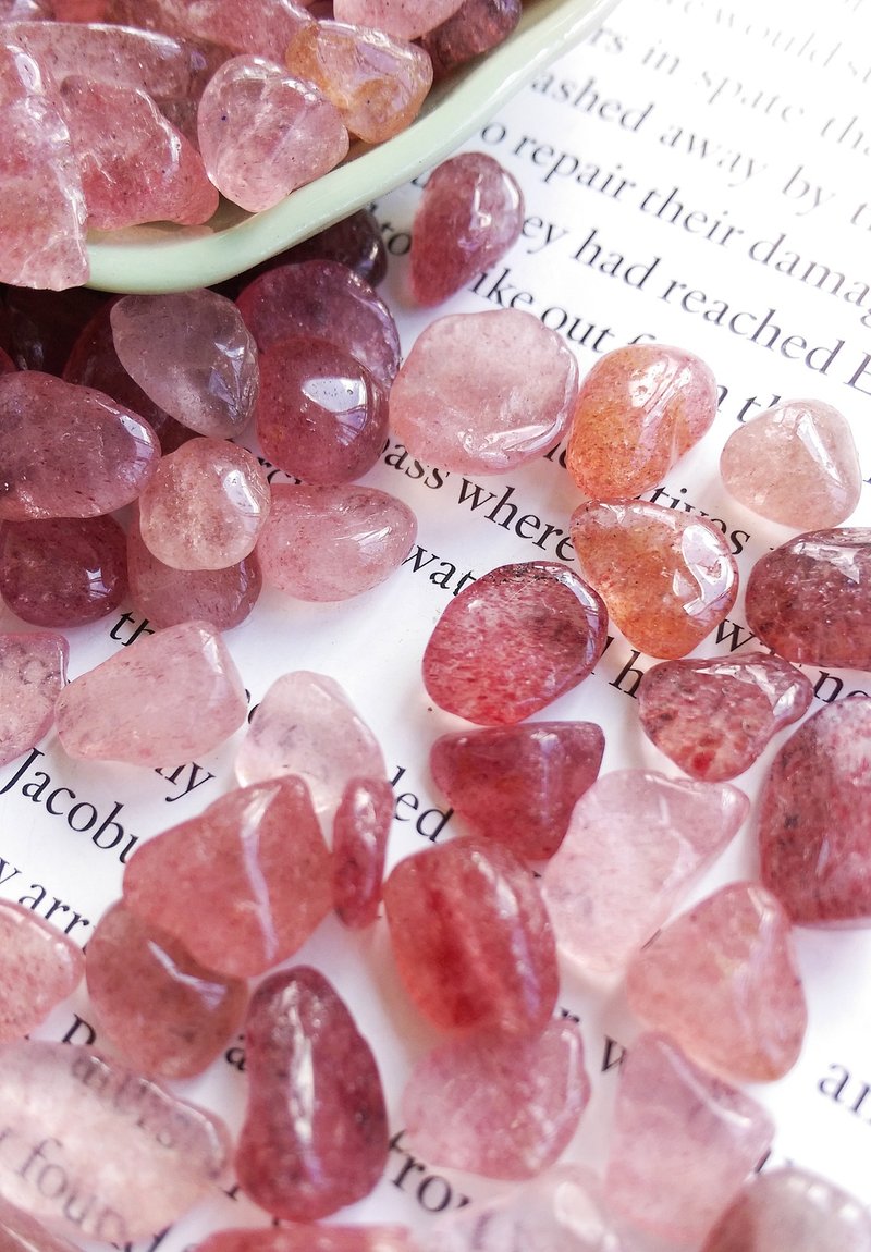 Strawberry Quartz 天然草莓晶碎石 一份 100g 售90元 - 摆饰 - 其他材质 