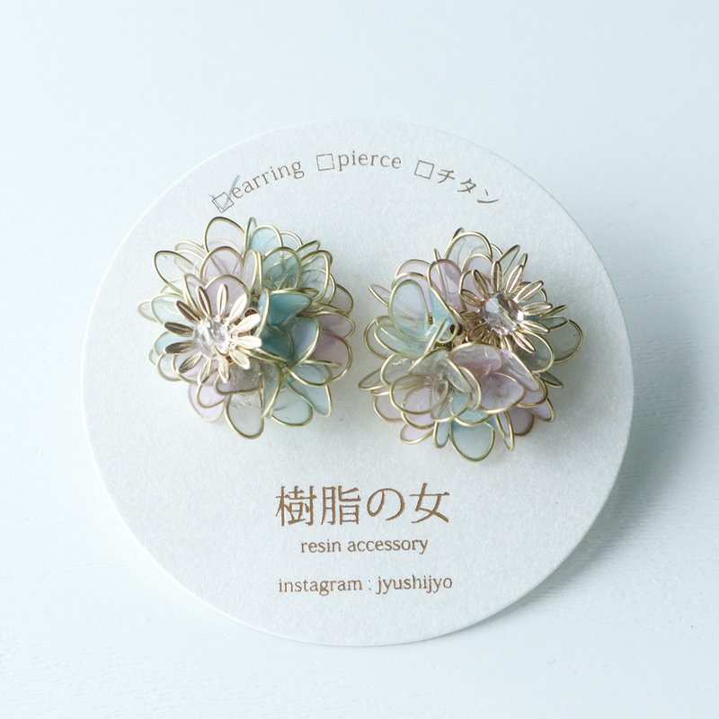绣球花耳环 耳夹 紫和淡绿 - 耳环/耳夹 - 其他材质 紫色