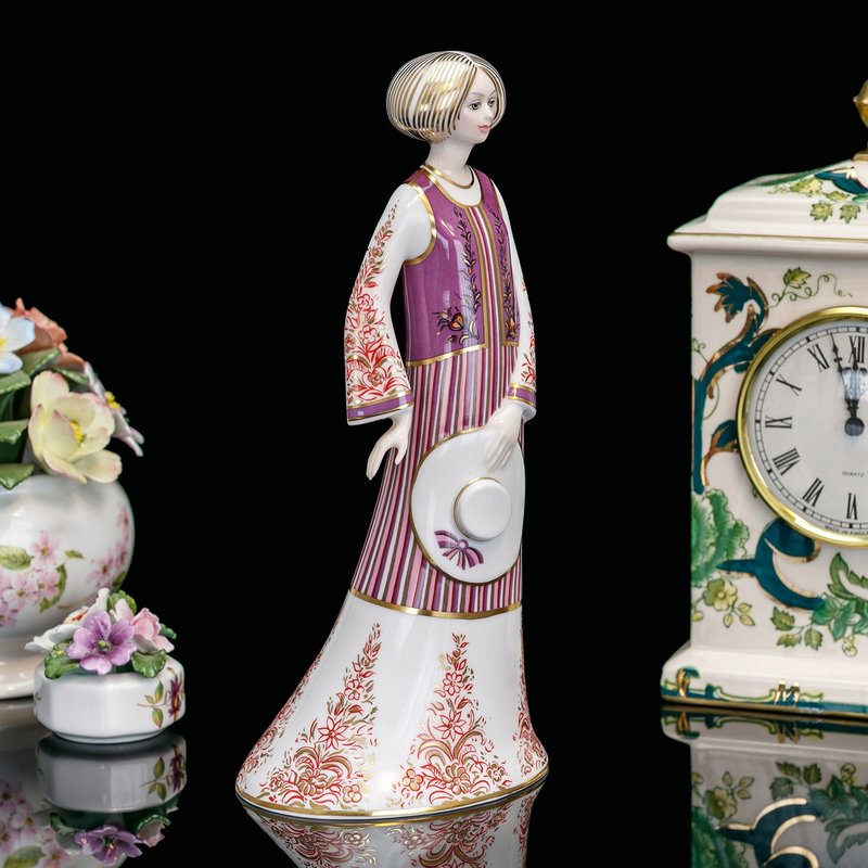 Royal Crown Derby 1986 雅典娜女神骨瓷雕像 Dione 艺术摆饰 - 摆饰 - 瓷 