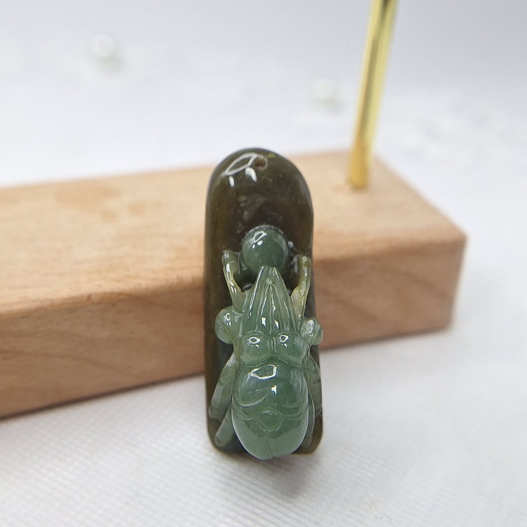 温润原皮手工雕刻甲虫吊坠 |天然缅甸玉A货翡翠 - 项链 - 玉石 