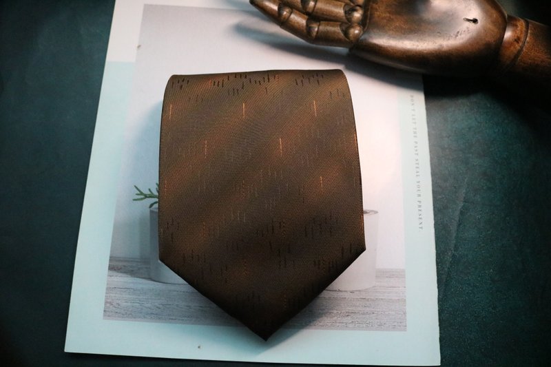 褐色线条真丝领带商务正装necktie百搭绅士 - 领带/领带夹 - 丝．绢 咖啡色