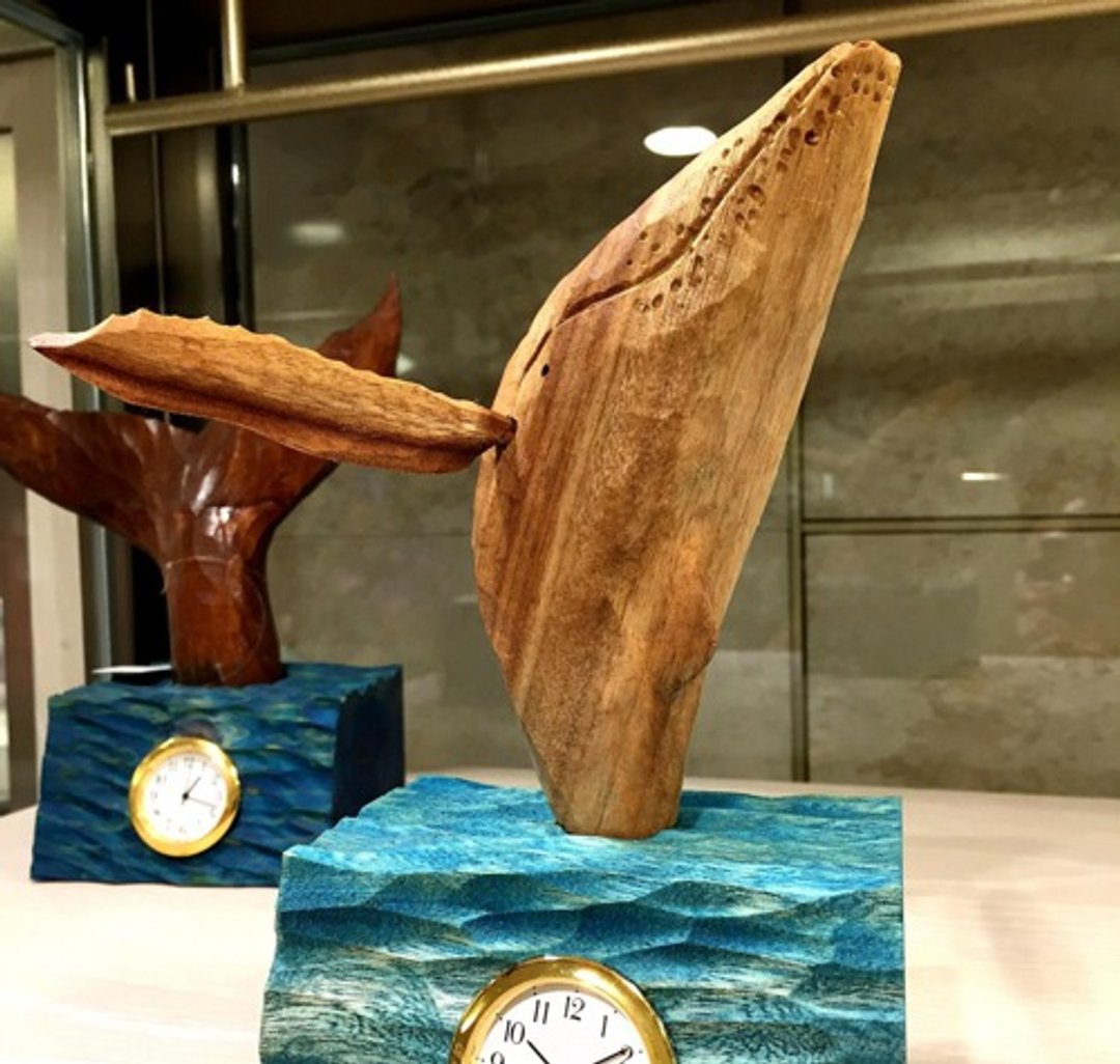 Table clock of Humpback whale Breach - 时钟/闹钟 - 木头 咖啡色