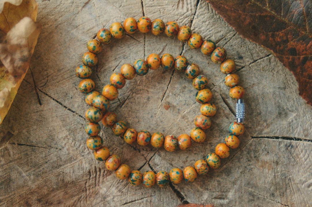 Wooden yellow bead necklace, light wood autumn beaded choker, wooden jewelry - 项链 - 木头 黄色