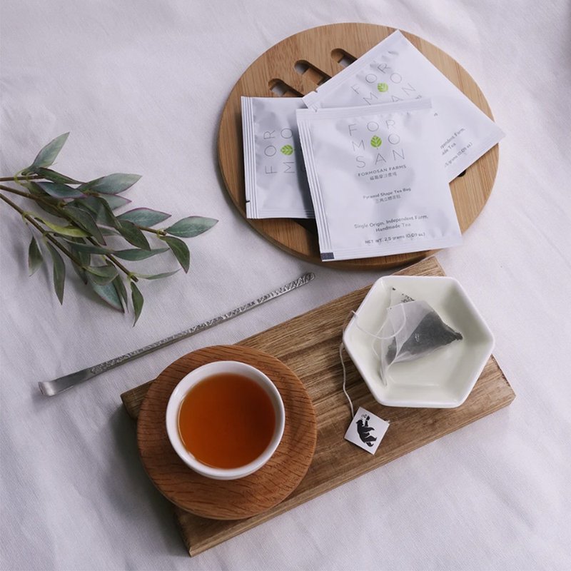 红玉红宝石茶 12袋金字塔袋-每袋 2.5 克 - 茶 - 植物．花 卡其色