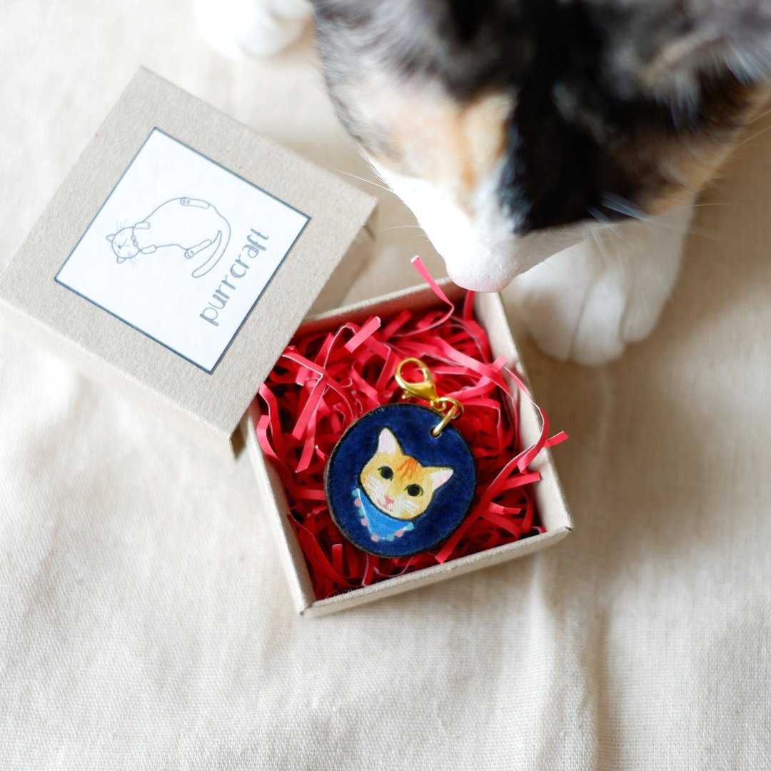 Custom Pet Name Tag - Wooden Pet Tag - Dog Tag - Cat tag - Portrait Painting - 其他 - 木头 卡其色
