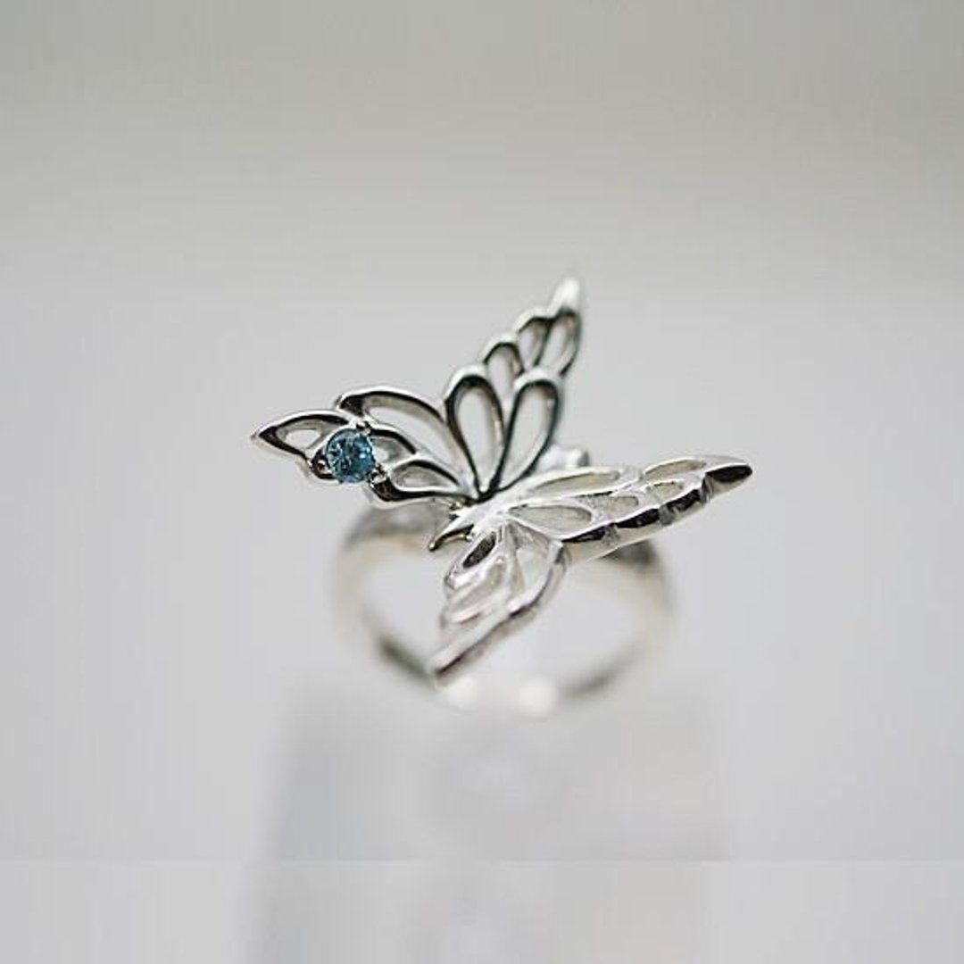WATER BUTTERFLY 戒指 - 戒指 - 纯银 银色