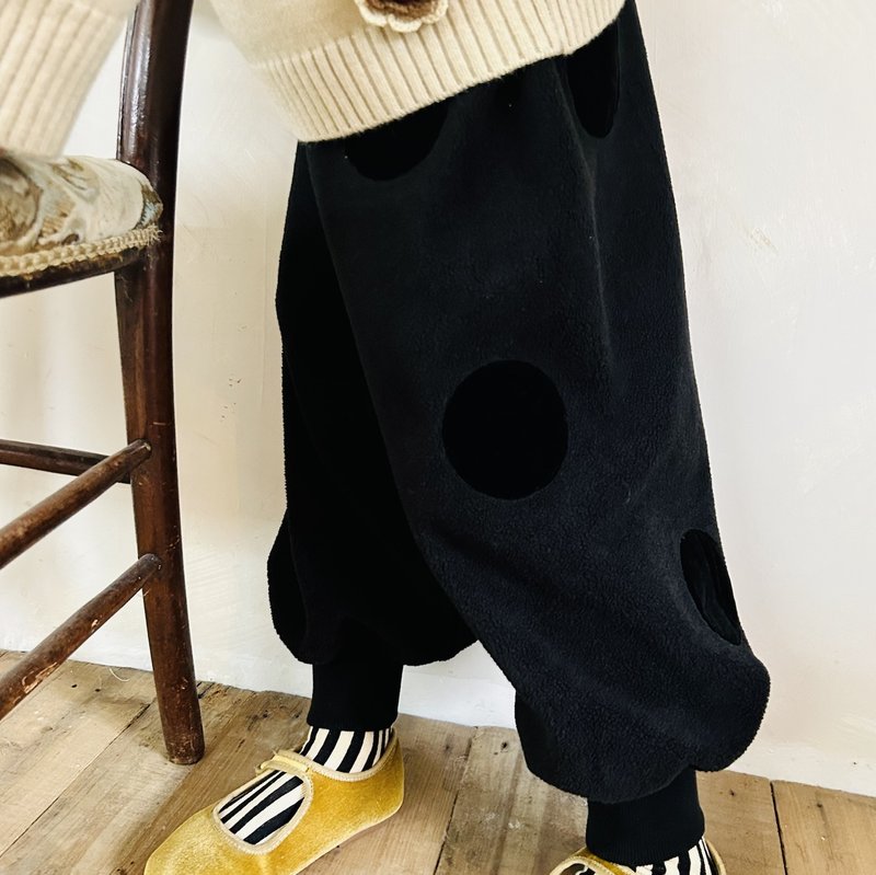 圈圈黑色毛绒长裤 / 裤子 童装 - 童装裤 - 棉．麻 黑色