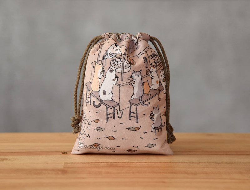 【多乐米厨房】猫儿爱鱼汤–随身束口袋 - 化妆包/杂物包 - 其他材质 金色