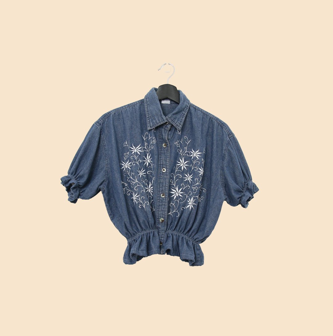 Back to Green- 短版刺绣丹宁上衣 延伸白花朵 vintage shirt - 女装上衣 - 棉 