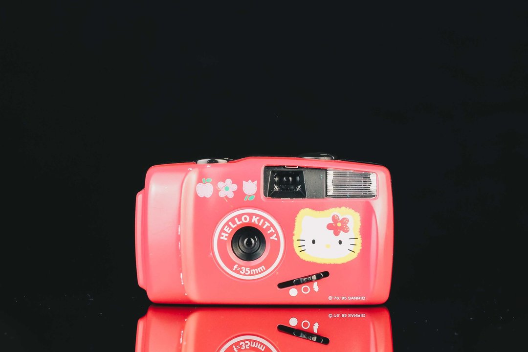 SANRIO HELLO KITTY 35mm FILM CAMERA #135底片相机 - 相机 - 其他金属 黑色