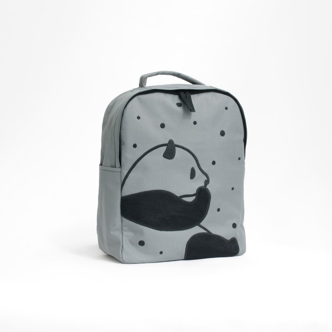 Horizontal panda embroidery/rucksack - 后背包/双肩包 - 尼龙 灰色