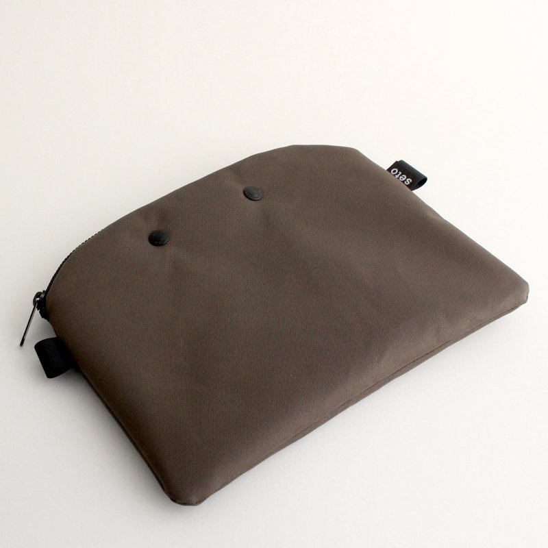 seto / creature bag / iPad case / Bag in bag / Case A5 / Khaki - 化妆包/杂物包 - 聚酯纤维 卡其色