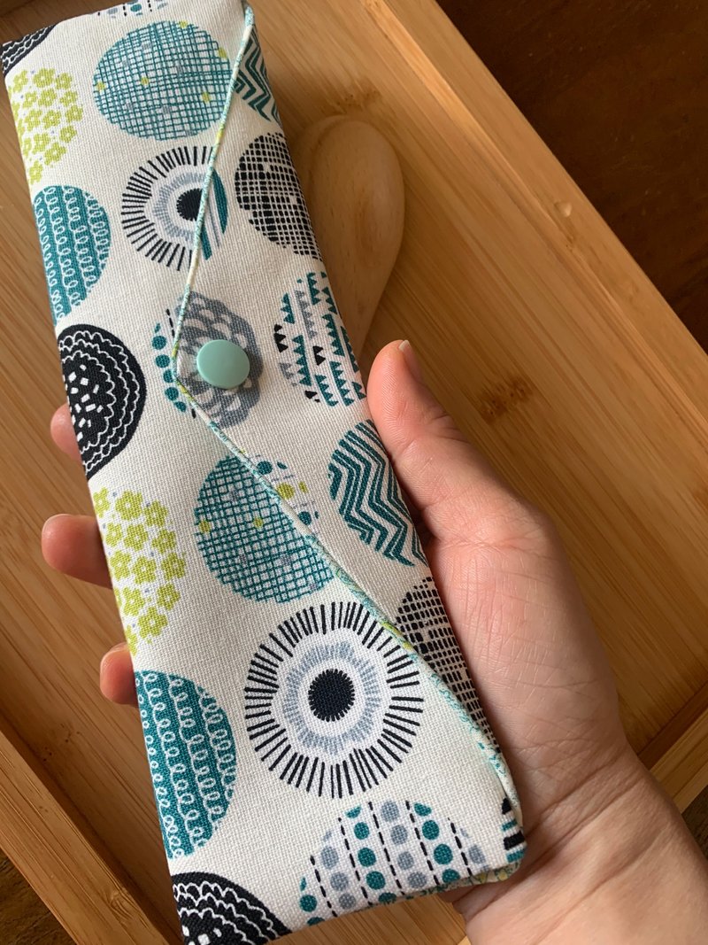 文青风环保纯棉筷袋 ~ 圆梦 湖水蓝 日本 潮物 收纳 手作餐具袋 - 收纳用品 - 棉．麻 蓝色