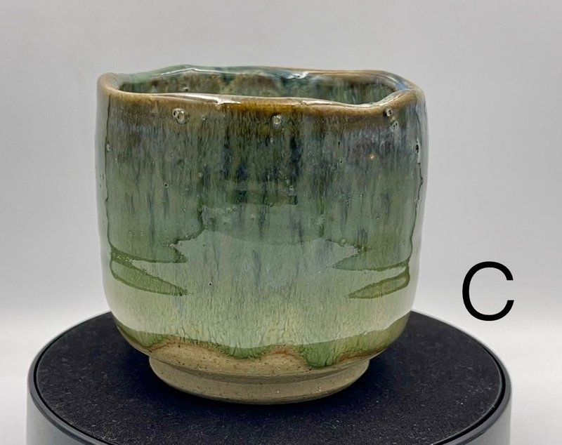 陶艺家梁世昌作品 烟青流釉茶碗 附专属锦盒与提袋 - 茶具/茶杯 - 陶 多色