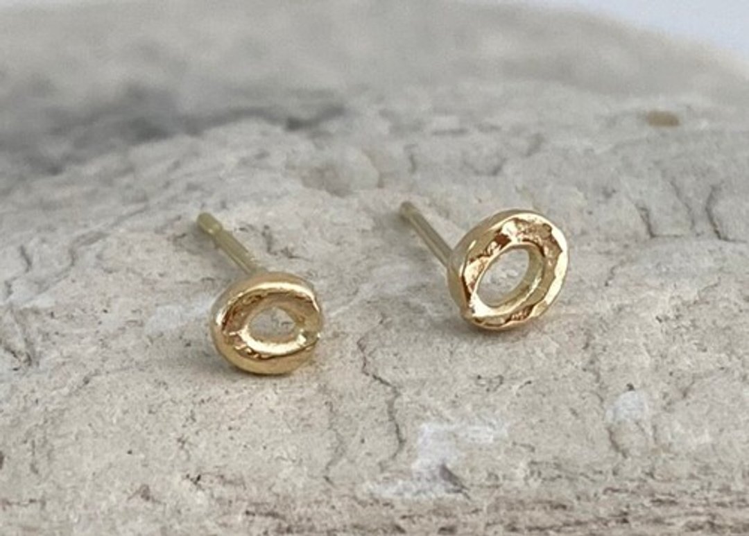K18 Small Loop stud earrings ◇ Limited to 1 pair - 耳环/耳夹 - 其他金属 