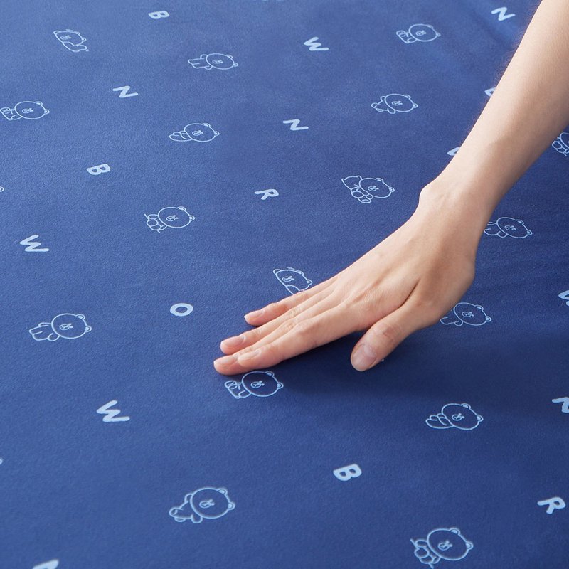 LINE FRIENDS | 纯棉熊大印花床包-绅士蓝 - 寝具 - 棉．麻 蓝色