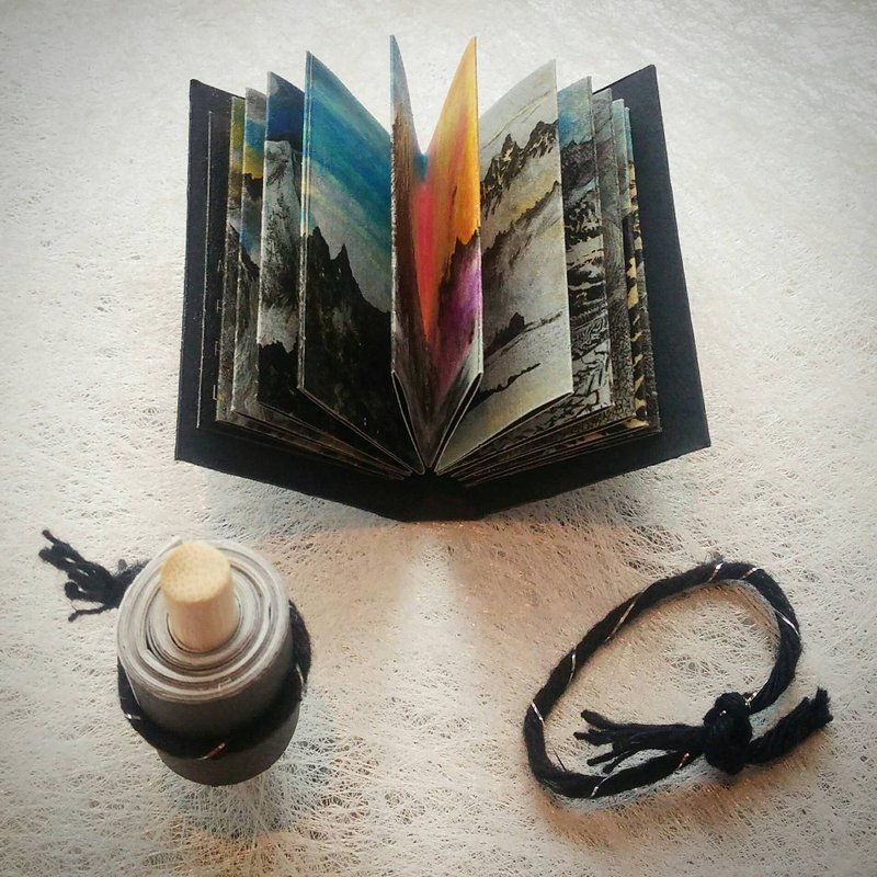 ▊▍Liuyingchieh Books ▊▍《美岩collection》数位印刷[迷你版] 附纸盒 - 刊物/书籍 - 纸 多色