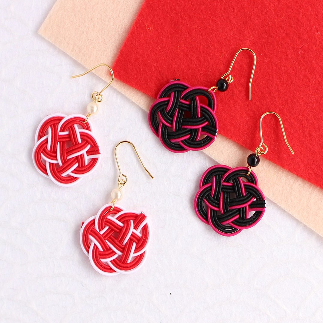 japanese style pierce earring / mizuhiki / japan / accessory / flower - 耳环/耳夹 - 丝．绢 红色