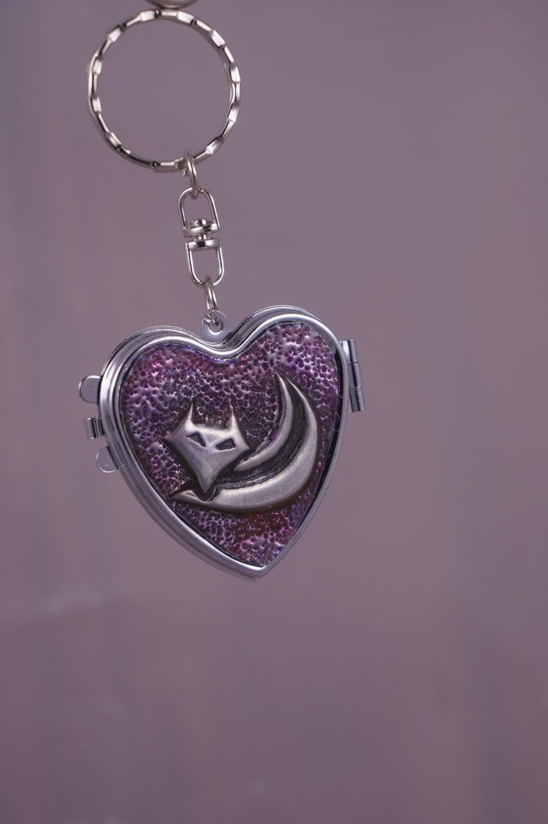 锡雕多用途心型镜盒钥匙圈3 - 钥匙链/钥匙包 - 其他材质 银色