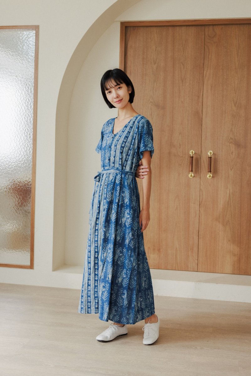 短袖拼接排扣绑带长洋装_蓝 - 洋装/连衣裙 - 棉．麻 蓝色